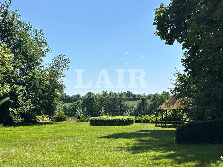 Propriété Saint-Denis-sur-Sarthon - 20 chambres - 1020m²