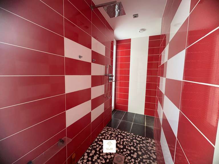 Propriété Lesneven - 3 chambres - 316m²