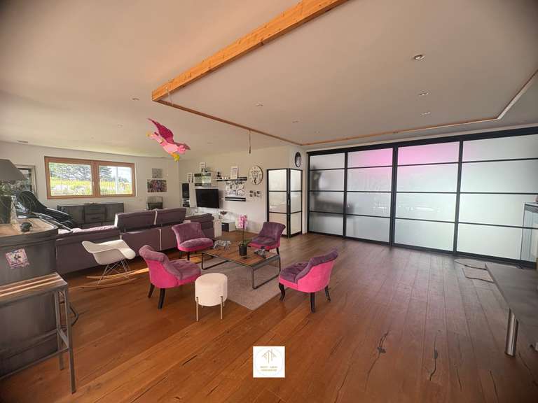 Propriété Lesneven - 3 chambres - 316m²