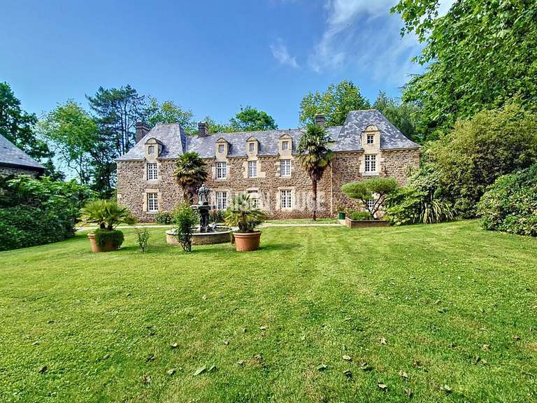 Propriété Bécherel - 7 chambres - 365m²
