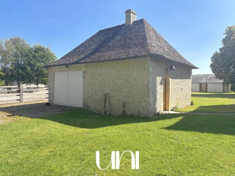 Propriété Morteaux-Couliboeuf - 4 chambres - 375m²