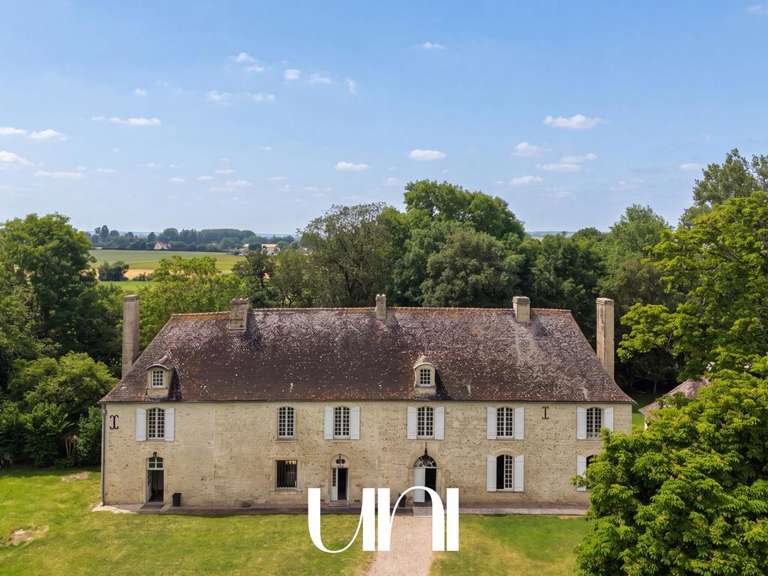 Propriété Morteaux-Couliboeuf - 4 chambres - 375m²