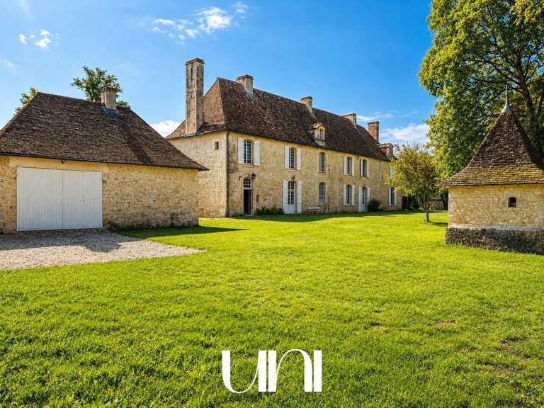 Propriété Morteaux-Couliboeuf - 4 chambres - 375m²