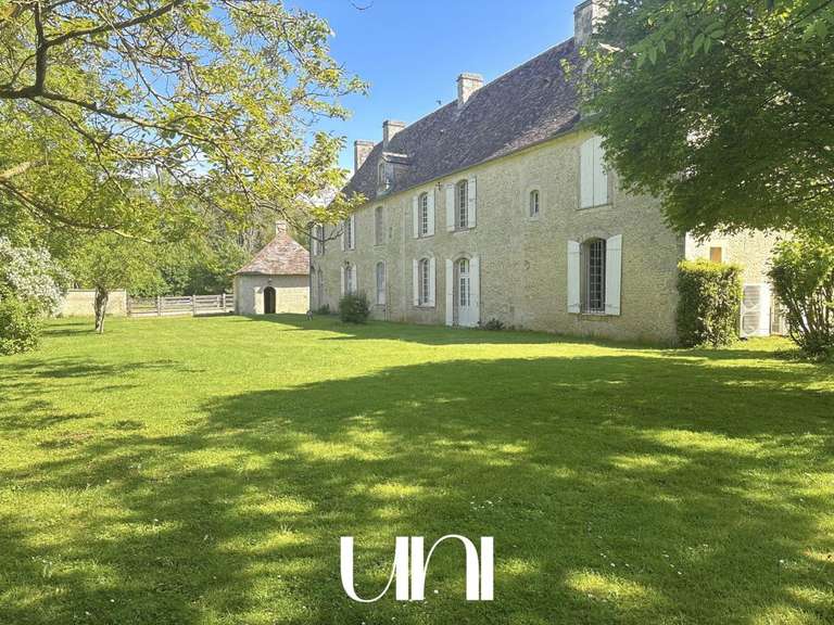 Propriété Morteaux-Couliboeuf - 4 chambres - 375m²