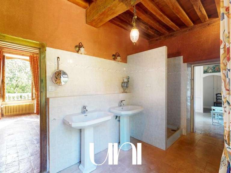 Propriété Morteaux-Couliboeuf - 4 chambres - 375m²
