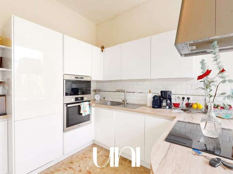 Propriété Saint-Julien-le-Faucon - 5 chambres - 260m²