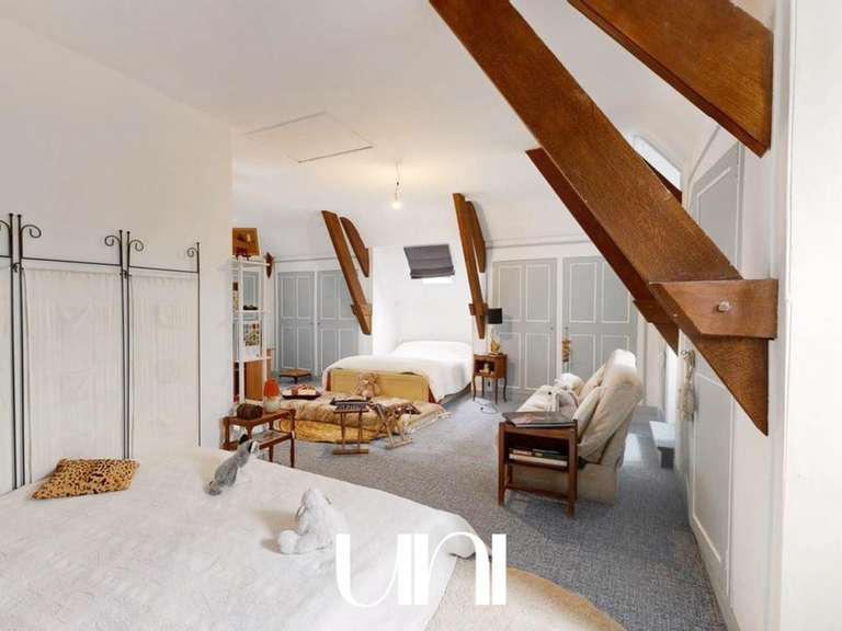 House Saint-Julien-le-Faucon - 5 bedrooms - 260m²
