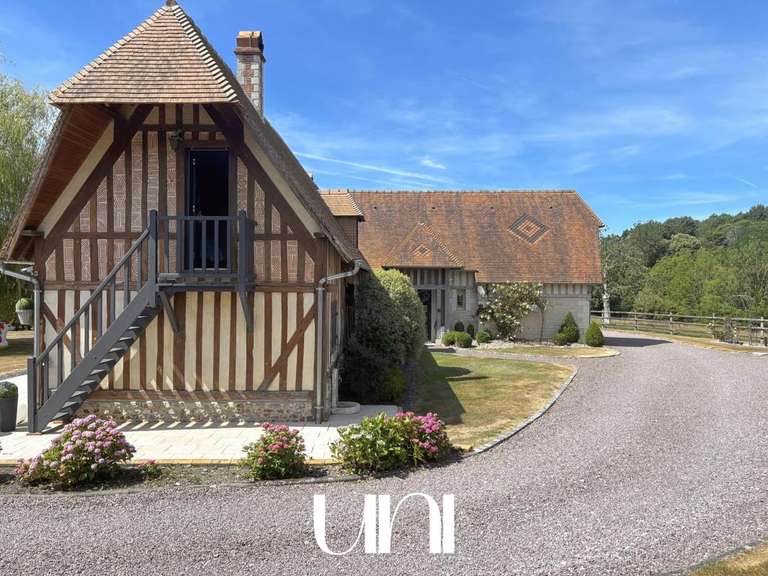 Propriété Fauguernon - 6 chambres - 245m²
