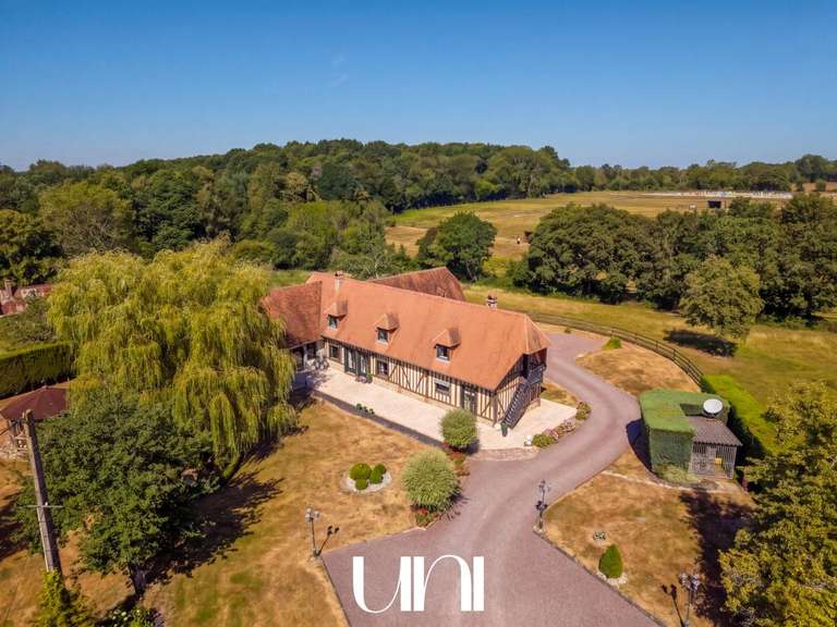 Propriété Fauguernon - 6 chambres - 245m²