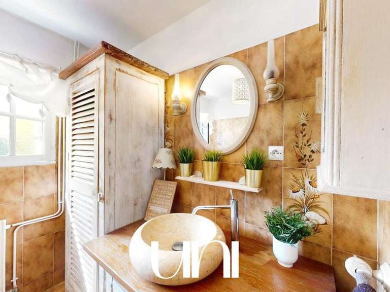 Propriété Fauguernon - 6 chambres - 245m²