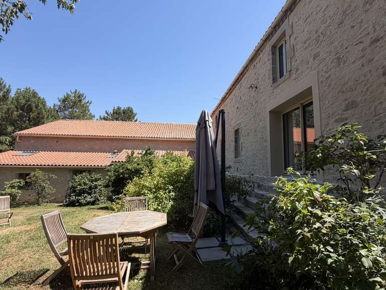 Propriété Palluau - 4 chambres - 194m²