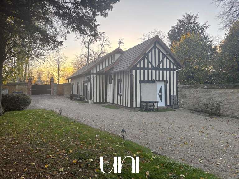 Propriété Saint-Pierre-en-Auge - 11 chambres - 700m²