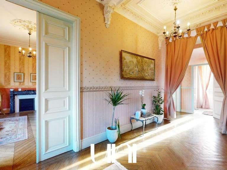 Propriété Saint-Pierre-en-Auge - 11 chambres - 700m²