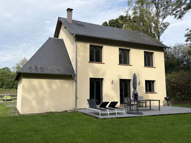 Propriété Saint-Étienne-la-Thillaye - 7 chambres - 410m²