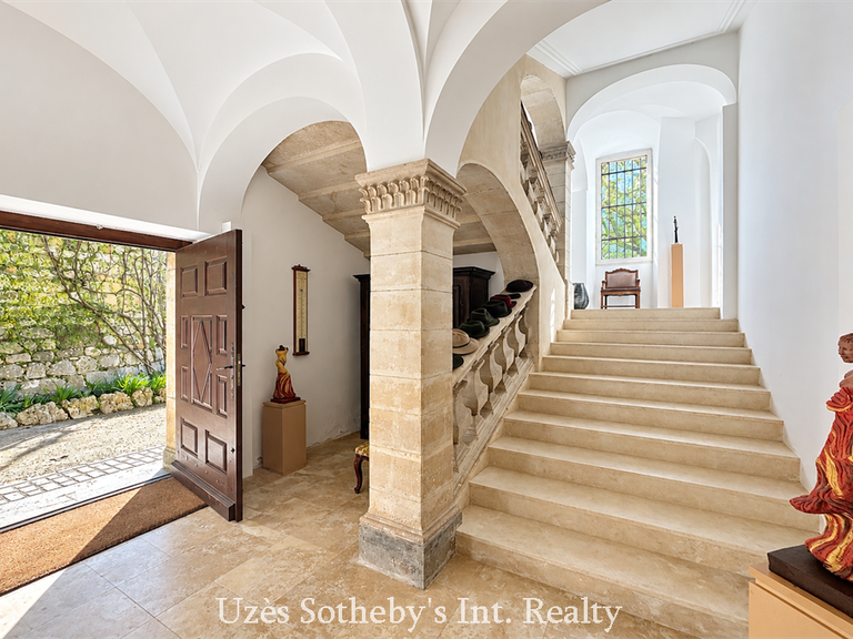 Château Uzès - 8 chambres - 880m²