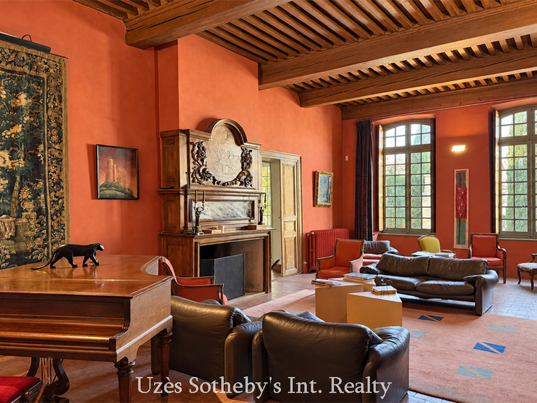 Château Uzès - 8 chambres - 880m²