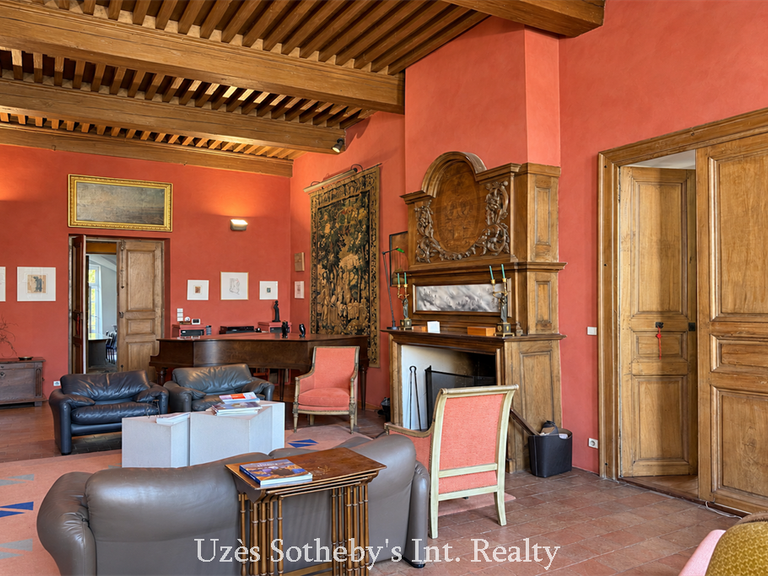 Château Uzès - 8 chambres - 880m²