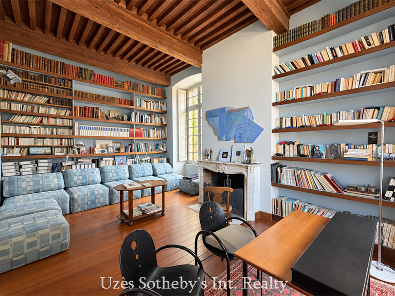 Château Uzès - 8 chambres - 880m²