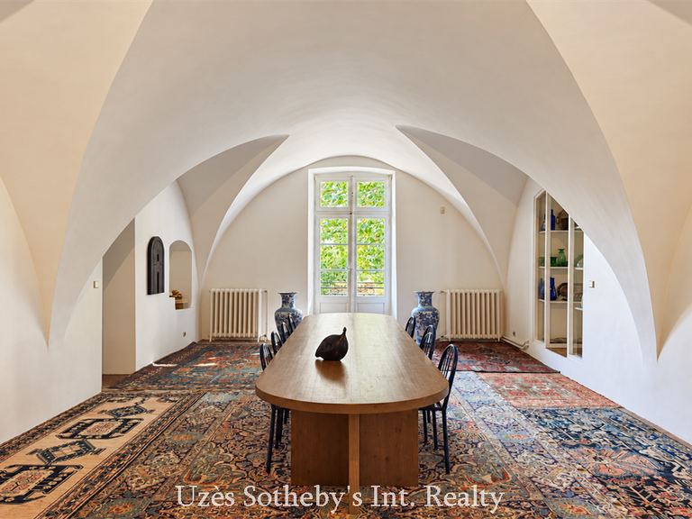 Château Uzès - 8 chambres - 880m²