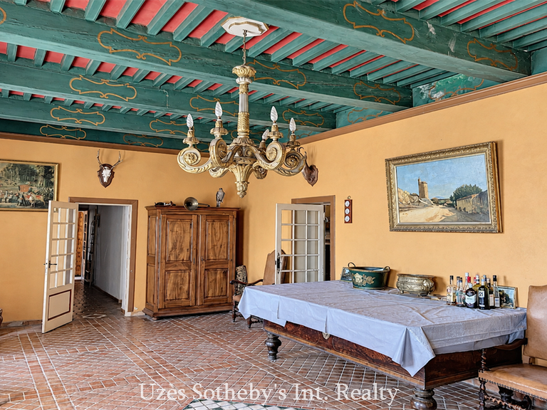Château Pont-Saint-Esprit - 7 chambres - 385m²