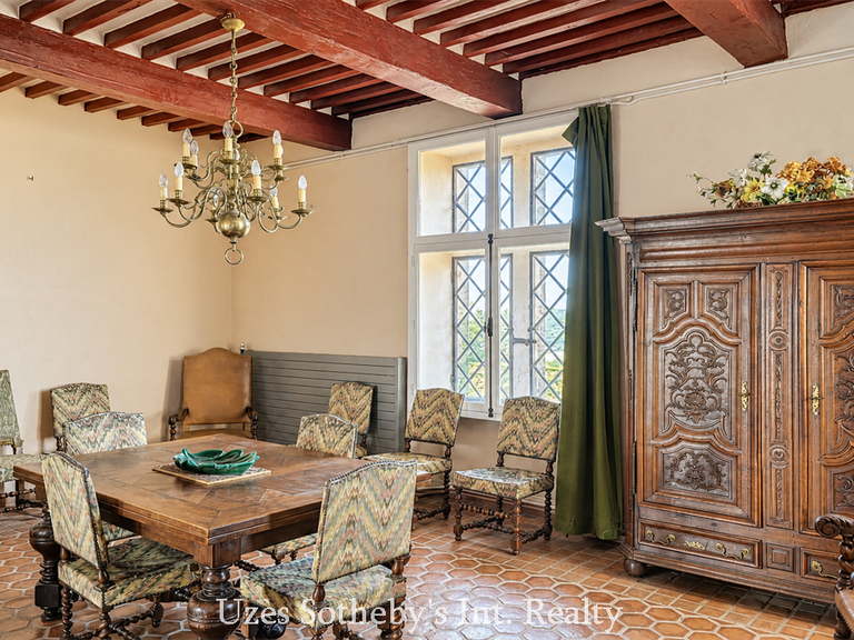 Château Pont-Saint-Esprit - 7 chambres - 385m²