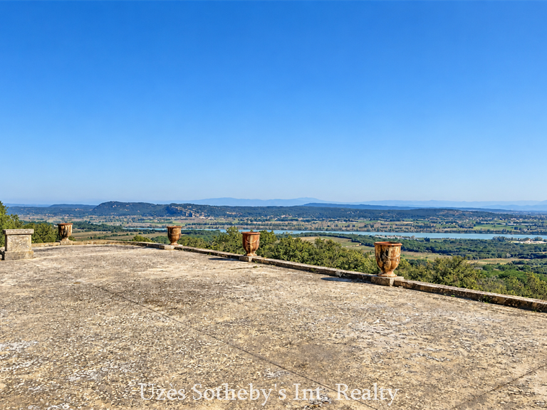 Château Pont-Saint-Esprit - 7 chambres - 385m²