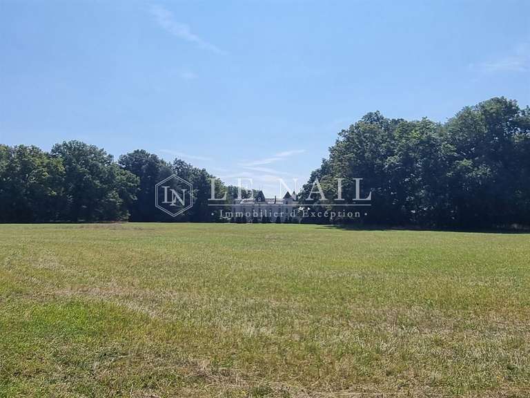 Castle Tours - 13 bedrooms - 1000m²