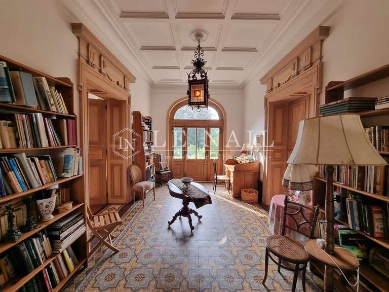 Castle Blois - 8 bedrooms - 560m²