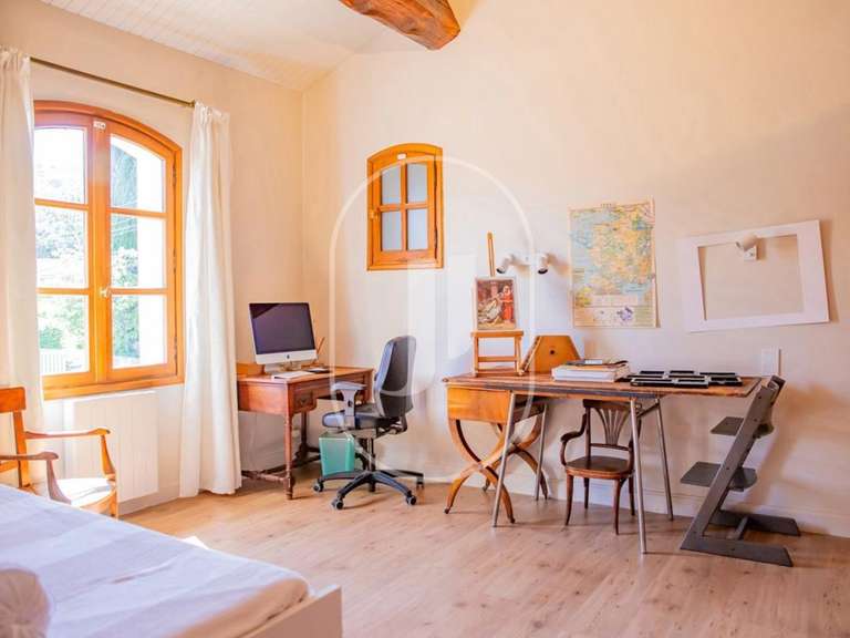 Maison Vaison-la-Romaine - 4 chambres - 243m²