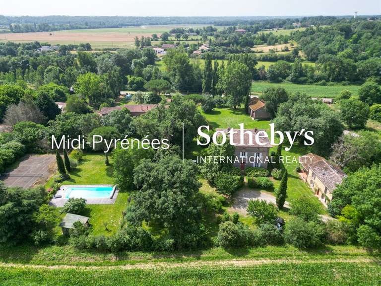 House Lherm - 11 bedrooms - 484m²