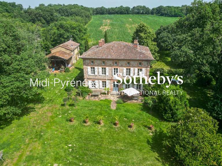 House Lherm - 11 bedrooms - 484m²