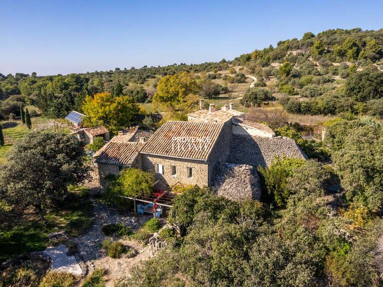 Propriété Saumane-de-Vaucluse - 5 chambres - 350m²