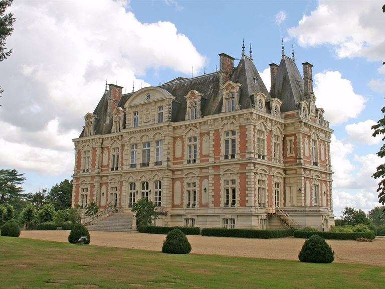 Château Angers - 18 chambres - 1500m²