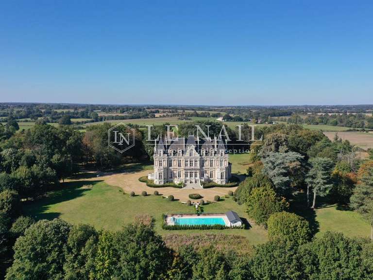Château Angers - 18 chambres - 1500m²