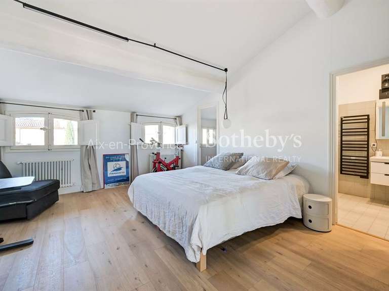 Hôtel particulier Aix-en-Provence - 5 chambres - 490m²