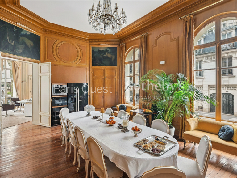 Mansion Paris 7e - 8 bedrooms - 718m²