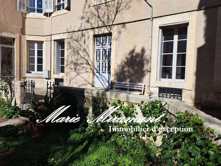 Hôtel particulier Nîmes - 11 chambres - 500m²