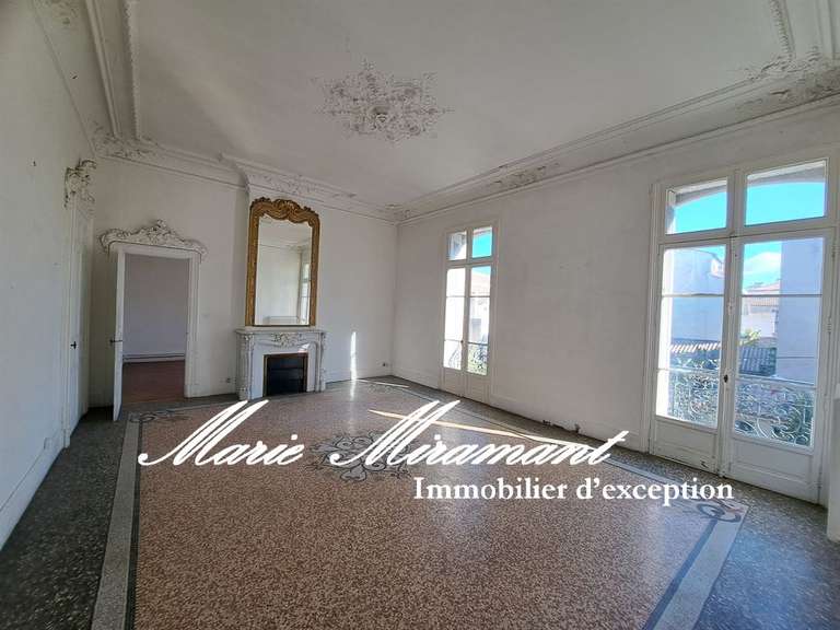 Hôtel particulier Nîmes - 11 chambres - 500m²