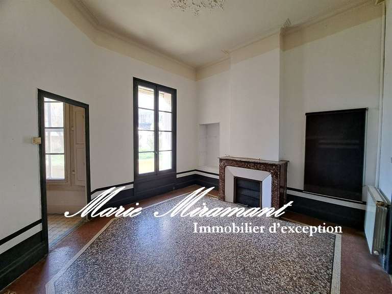 Hôtel particulier Nîmes - 11 chambres - 500m²