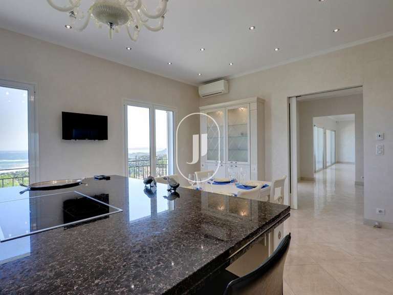 Propriété avec Vue sur mer Sainte-Maxime - 7 chambres - 483m²