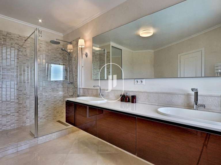 Propriété avec Vue sur mer Sainte-Maxime - 7 chambres - 483m²
