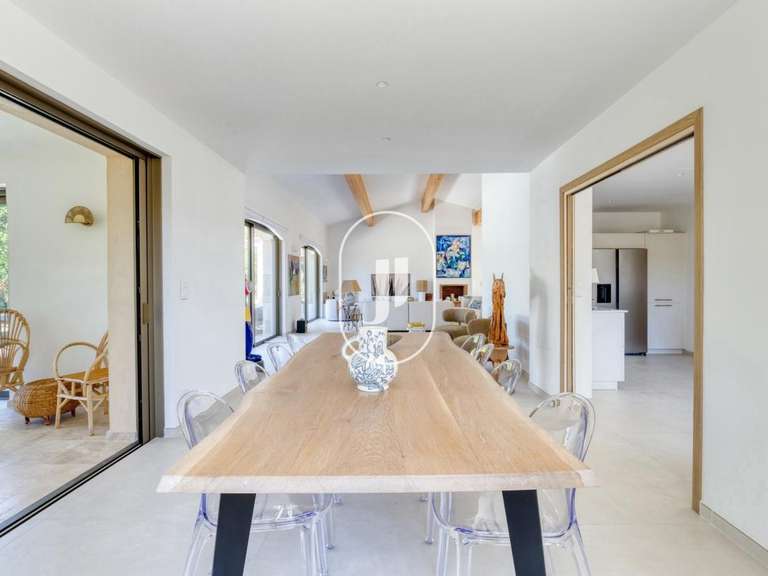 Propriété Grimaud - 5 chambres - 318m²