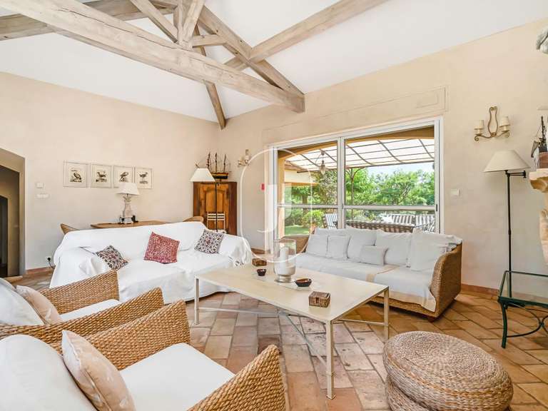Propriété La Croix-Valmer - 6 chambres - 300m²