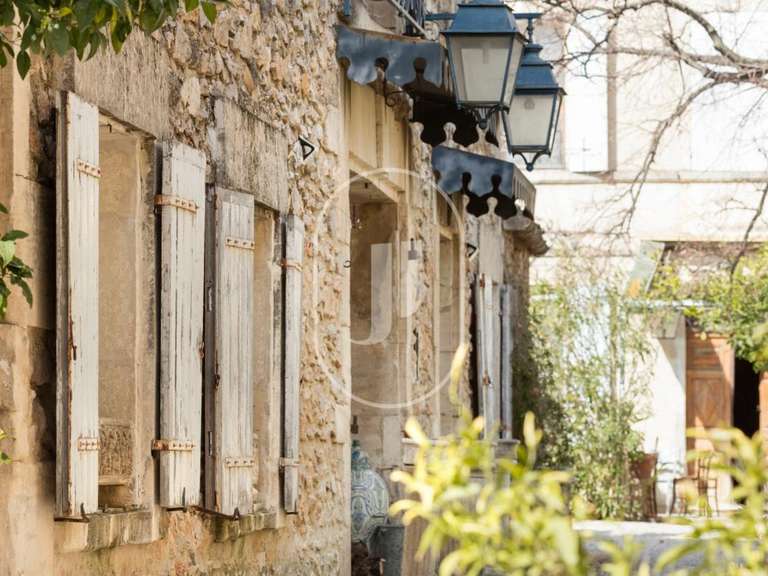 House Mouriès - 9 bedrooms - 585m²