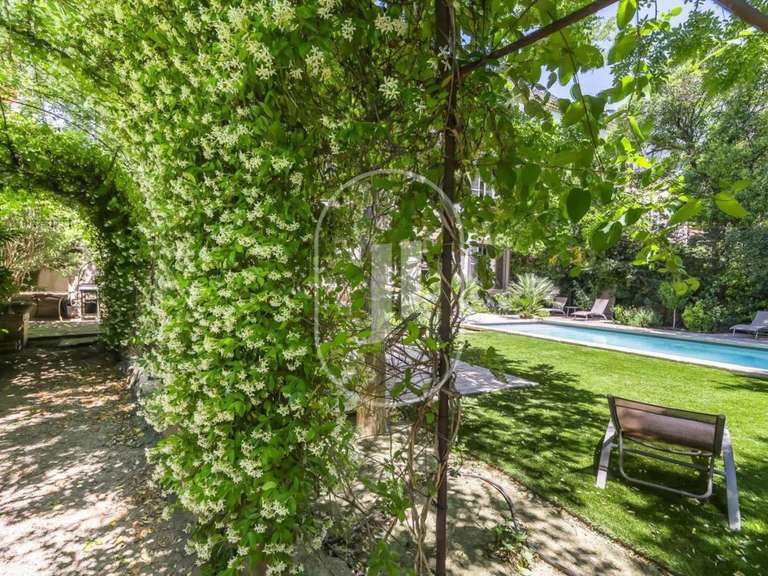 Maison Carpentras - 10 chambres - 506m²