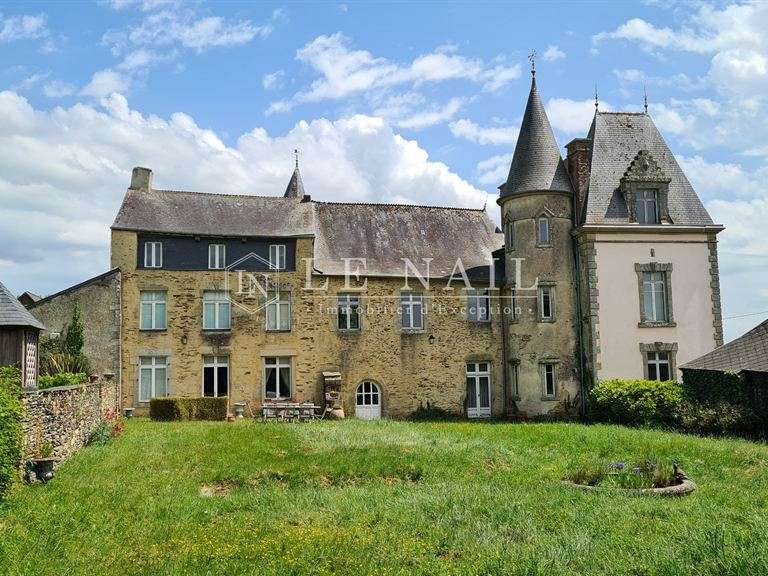 Castle Ploërmel - 9 bedrooms - 510m²