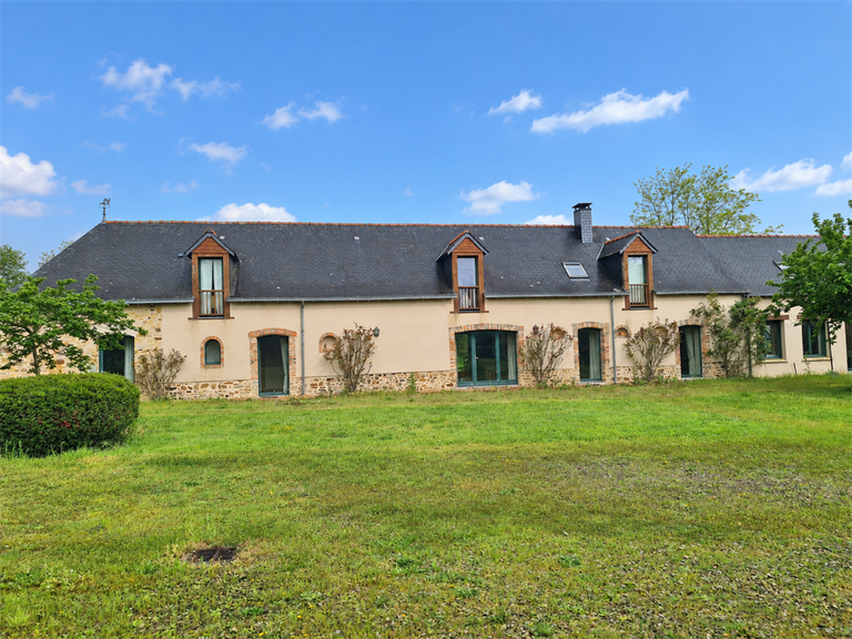 Manor Craon - 10 bedrooms - 540m²