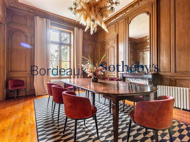 Château Bordeaux - 570m²
