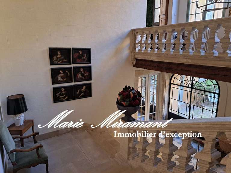 Hôtel particulier Avignon - 8 chambres - 584m²