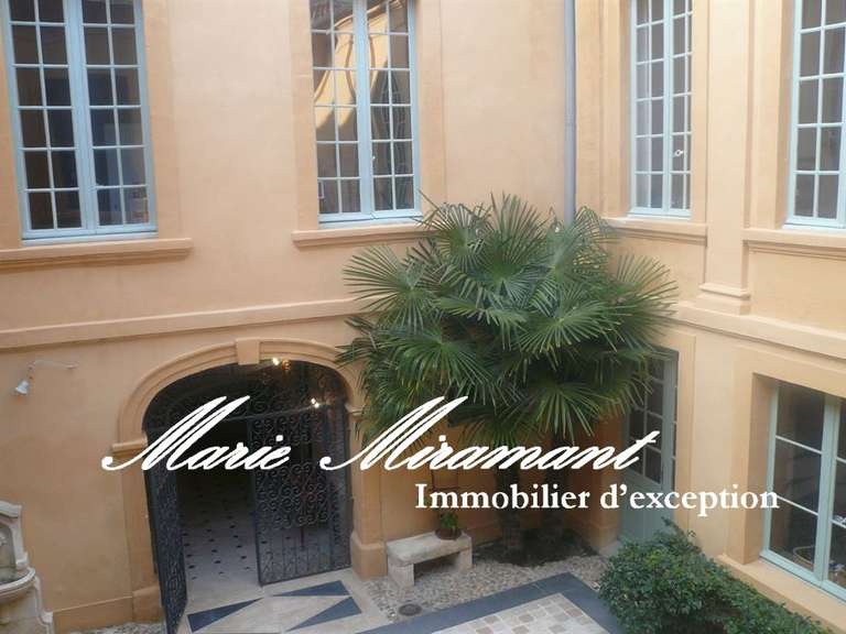 Hôtel particulier Avignon - 8 chambres - 584m²